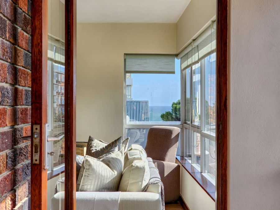 To Let 2 Bedroom Property for Rent in Sea Point Western Cape